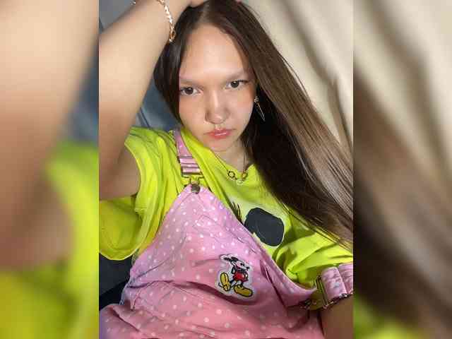 CuteLolly webcam