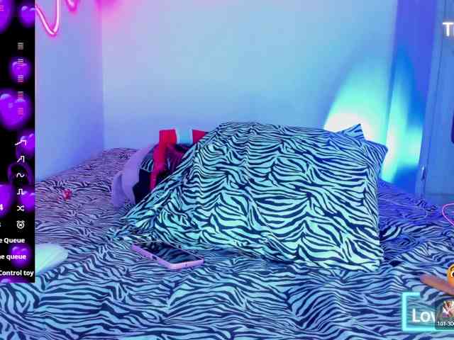 michellets Live Webcam on BongaCams