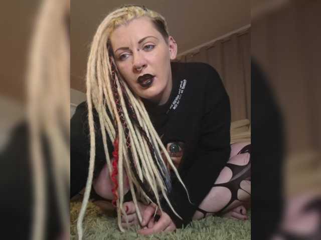 Pinkthehawk