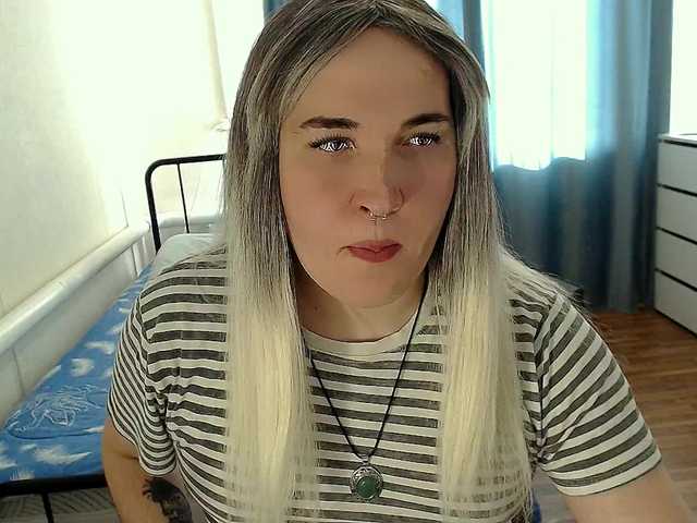 EvaMiron — live trans cam
