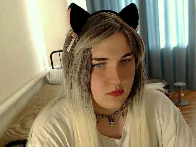 EvaMiron Live Webcam on BongaCams