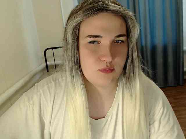 EvaMiron Live Webcam on BongaCams