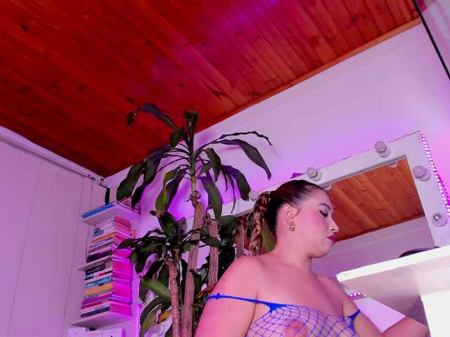 asscutebig live cam on BongaCams