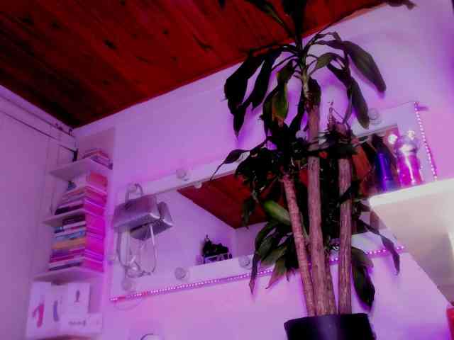 asscutebig webcam