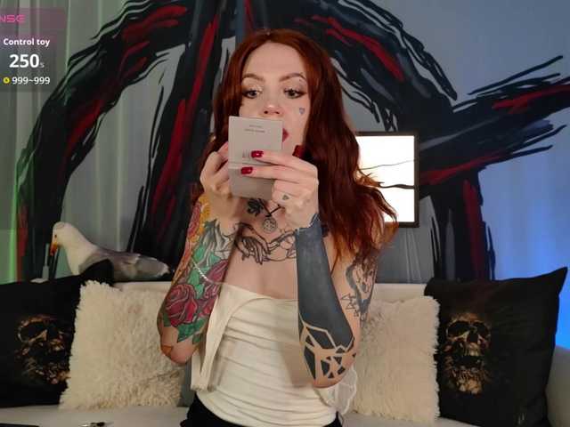 realalicebim Live Cam on BongaCams