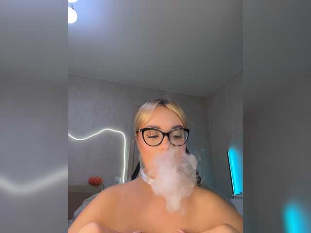 Mila-m live cam on BongaCams