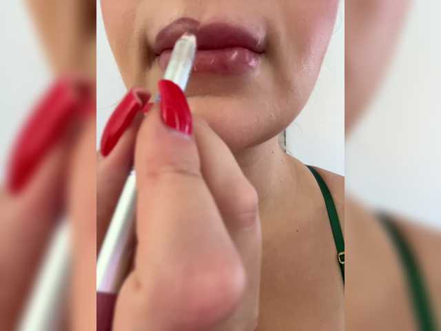Mila-m live webcam show