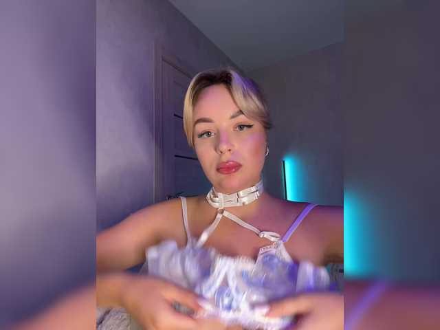 Mila-m live cam on BongaCams
