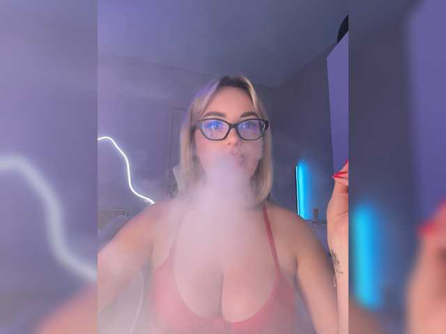 Mila-m live cam on BongaCams