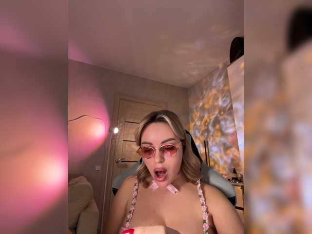 Mila-m live cam on BongaCams