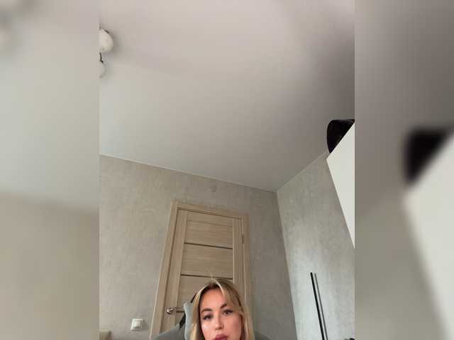 Mila-m live cam on BongaCams
