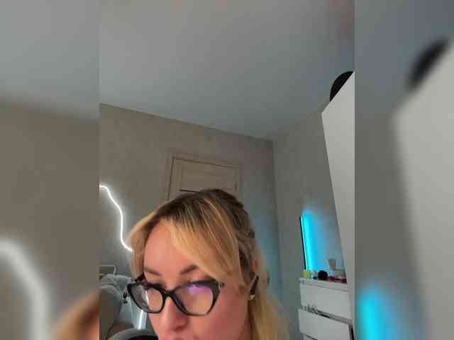 Mila-m Sex Cam Show