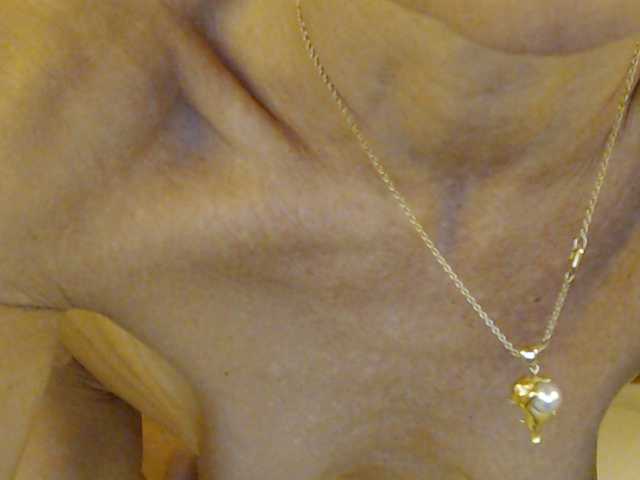 Lora8888 live cam on BongaCams