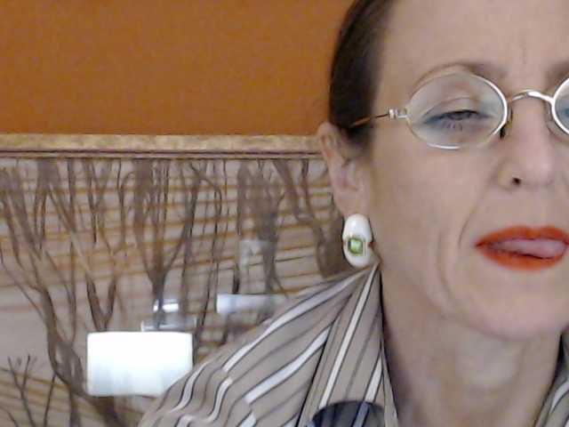 Lora8888 live cam on BongaCams