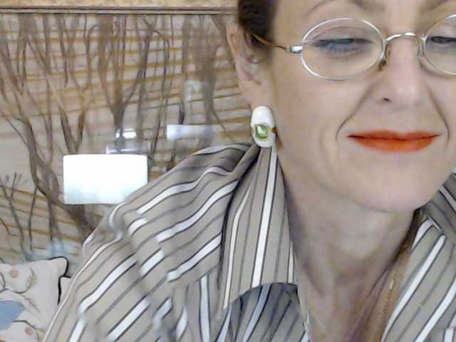 Lora8888 live cam on BongaCams
