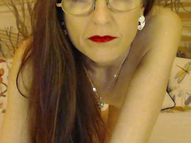 Lora8888's BongaCams show and profile