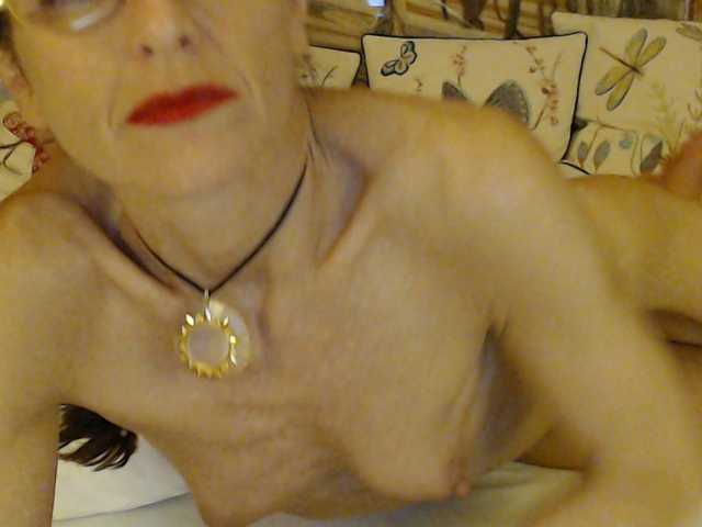 Lora8888 live cam on BongaCams