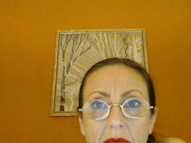 Lora8888 live cam on BongaCams