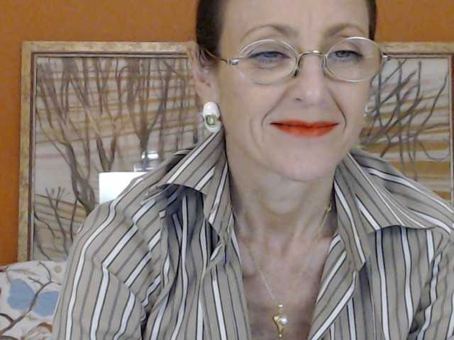 Lora8888 live cam on BongaCams