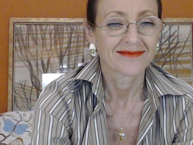 Lora8888 live cam on BongaCams