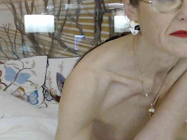 Lora8888 webcam