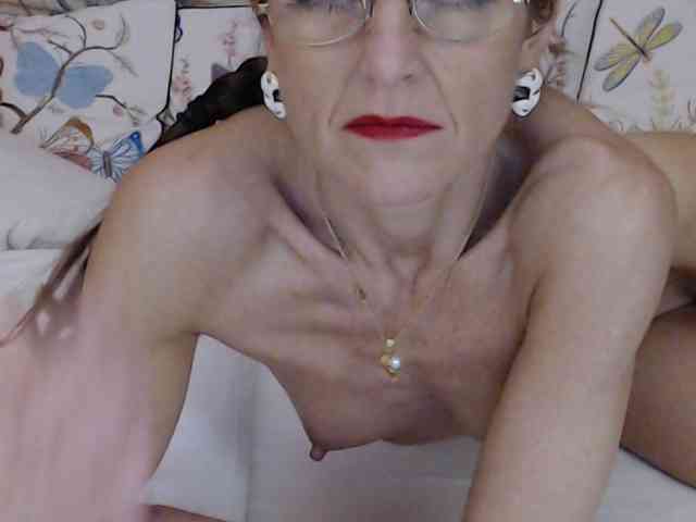 Lora8888 webcam