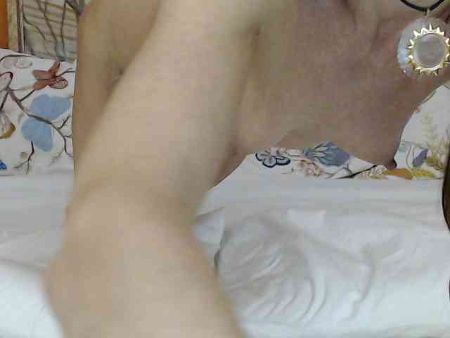 Lora8888 webcam