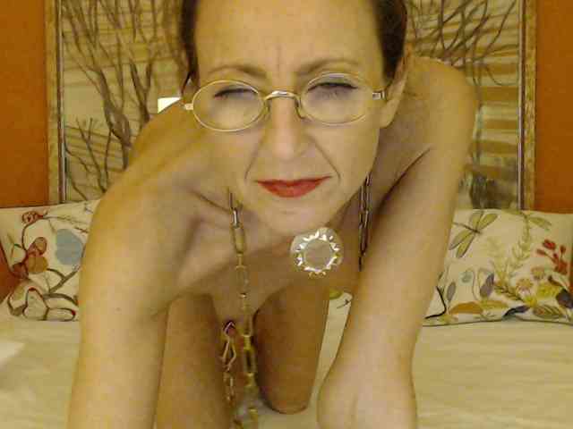 Lora8888 webcam