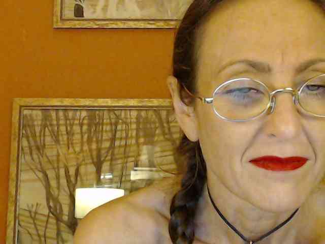 Lora8888 webcam