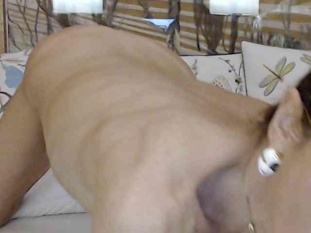 Lora8888 webcam