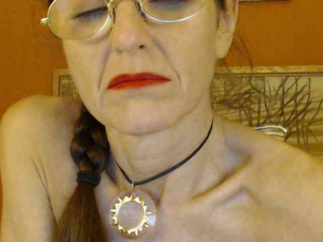Lora8888 webcam