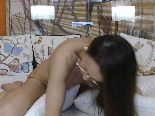 Lora8888 webcam