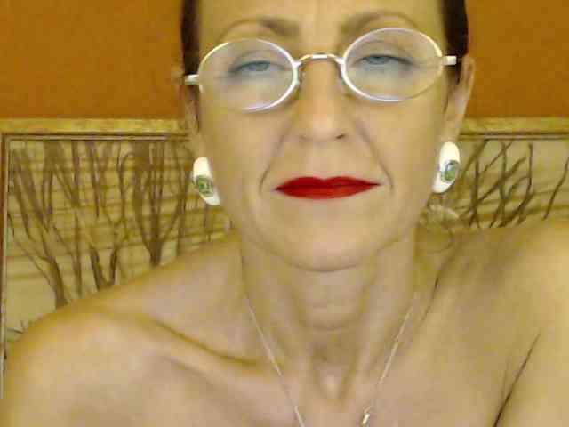 Lora8888 webcam