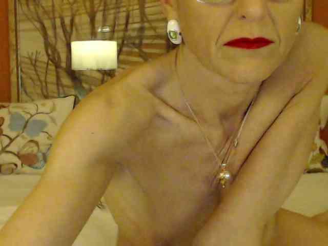 Lora8888 webcam