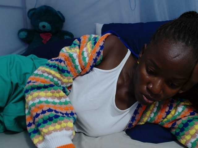Zawadi95 live cam on BongaCams