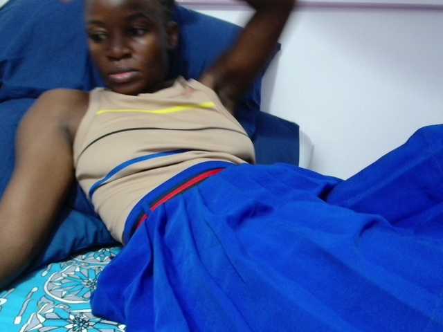 Zawadi95 live cam on BongaCams