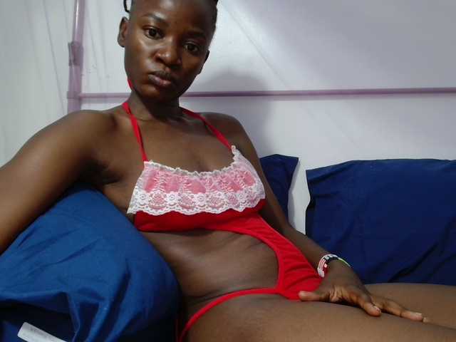 Zawadi95 live cam on BongaCams