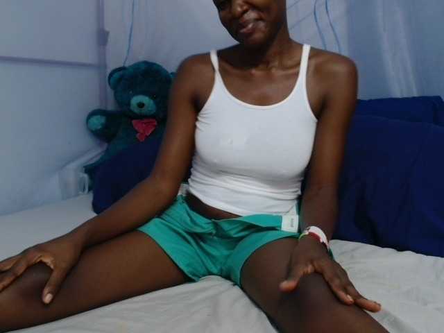 Zawadi95 live cam on BongaCams