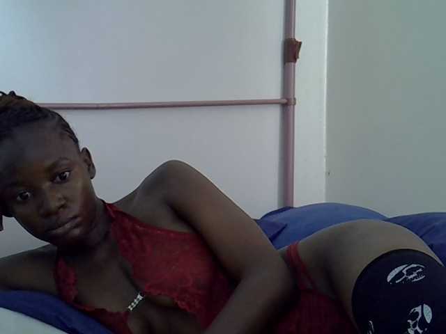 Zawadi95 live cam on BongaCams