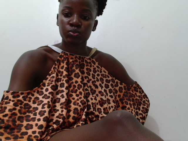 Zawadi95 live cam on BongaCams