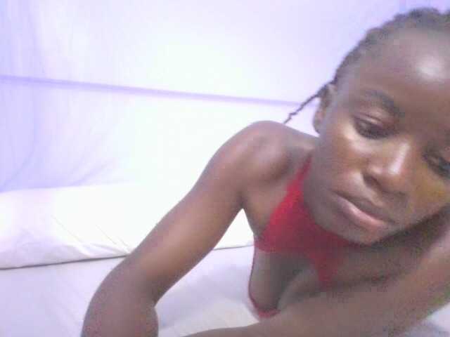 Zawadi95 live cam on BongaCams