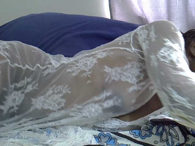 Zawadi95 live cam on BongaCams