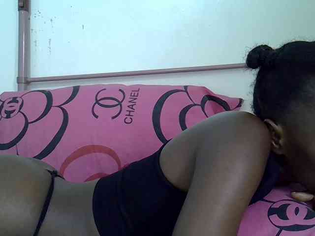 Zawadi95 webcam