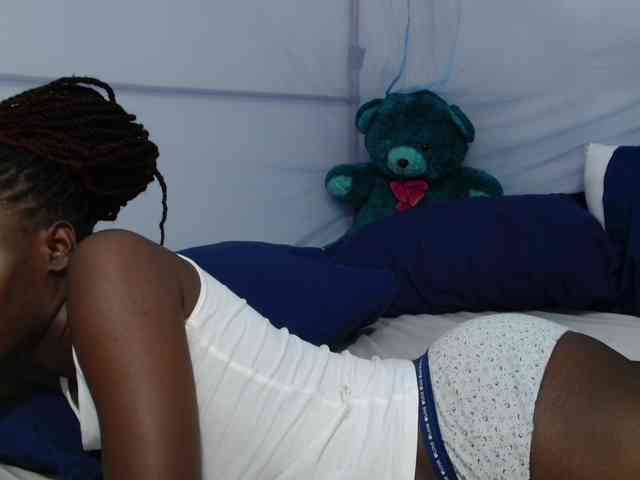 Zawadi95 webcam