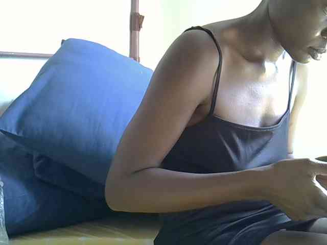 Zawadi95 webcam
