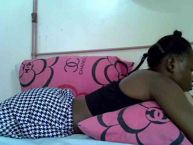Zawadi95 webcam