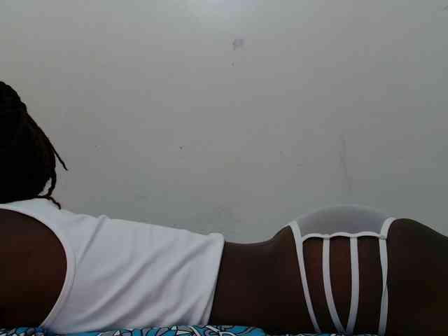 Zawadi95 webcam