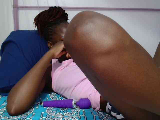 Zawadi95 webcam