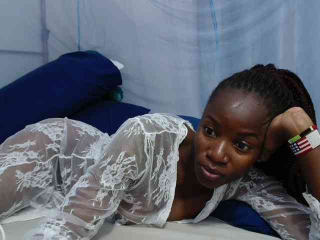 Zawadi95 webcam
