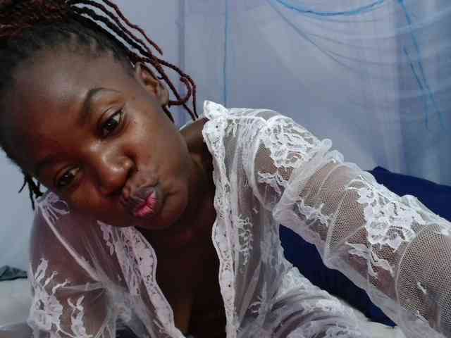 Zawadi95 webcam